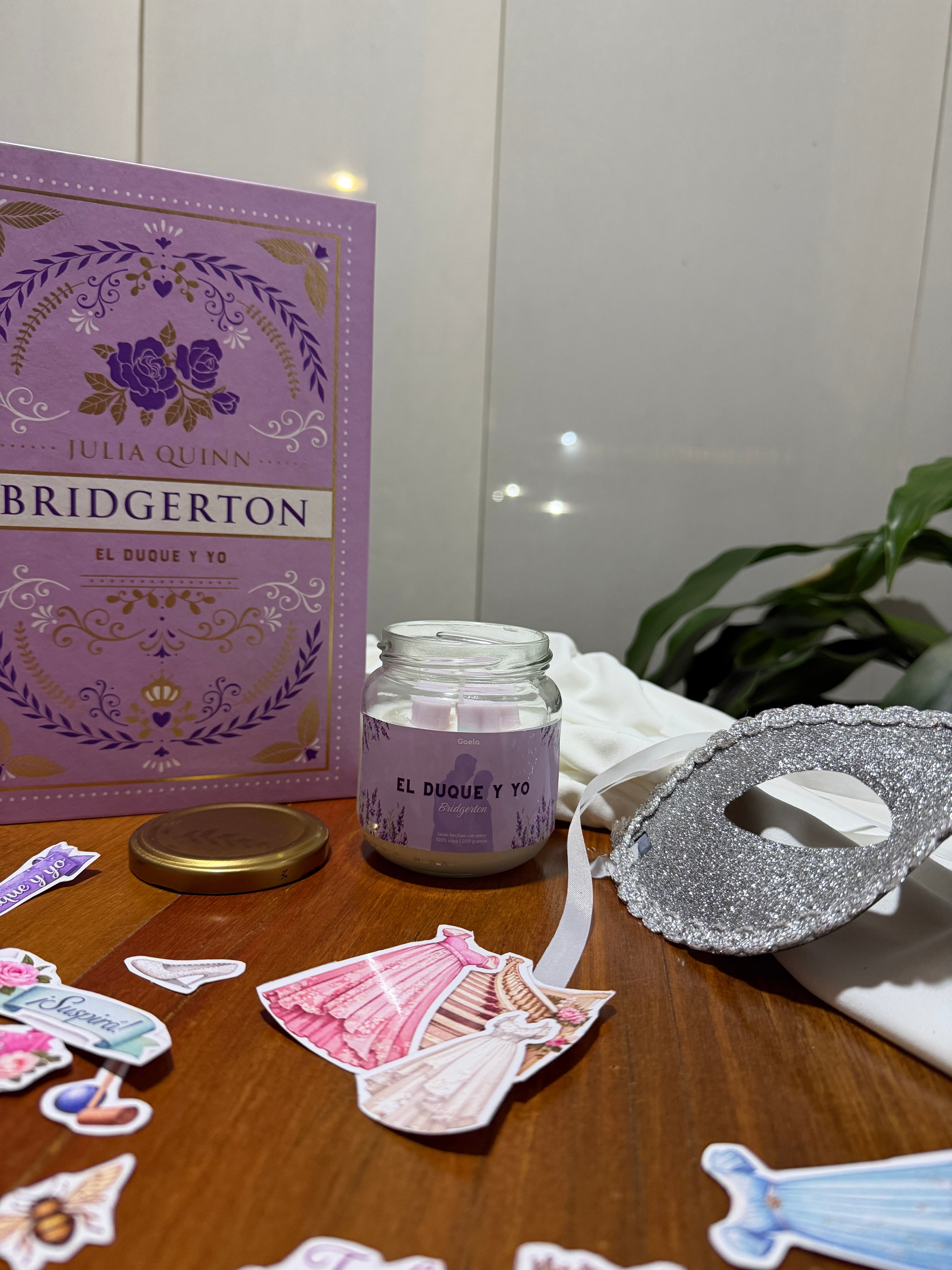 Colección completa de velas basada en Bridgerton